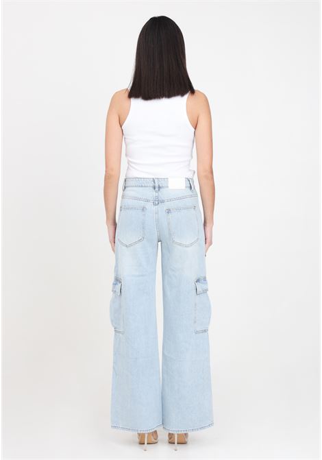 Jeans da donna in denim Light stonewash stile cargo GLAMOROUS | Jeans | HC0035LIGHT STONEWASH