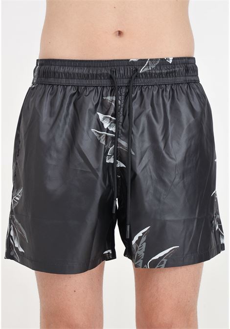 Shorts mare nero da uomo abbellito da stampe di palme I'M BRIAN | Beachwear | BC2952FIORE