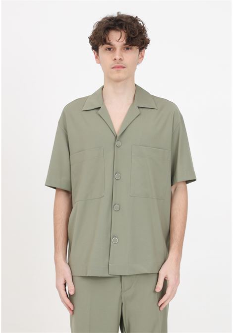 Green men's shirt with silver outline buttons I'M BRIAN | CA2883VERD
