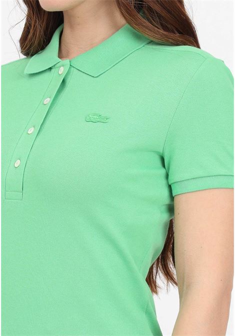 Polo verde da donna con patch coccodrillo tono su tono LACOSTE | Polo | PF5462IXU