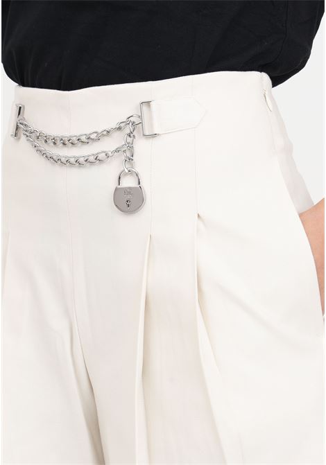 Shorts da donna color mascarpone con applicazione in metallo sul davanti LAUREN RALPH LAUREN | 200932961001MASCARPONE CREAM