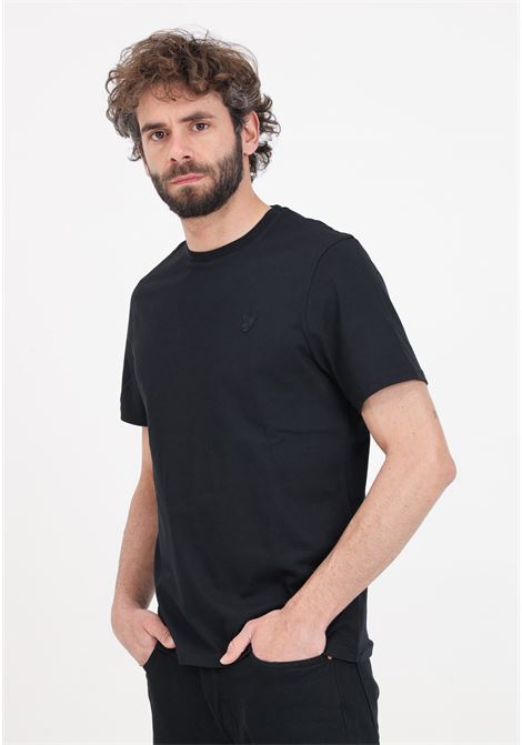 T-shirt da uomo nera patch logo eagle tono su tono LYLE & SCOTT | TS400TONZ865