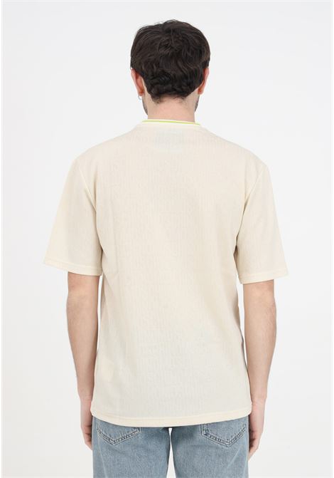 T-shirt uomo beige all over logo colletto elastico MOSCHINO | A070426451006