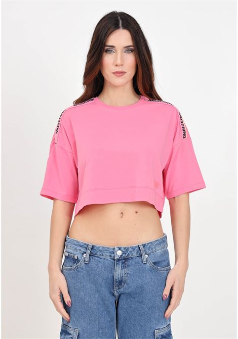T-shirt donna rosa con nastro logato con riga gialla e logo in gomma MOSCHINO | T-shirt | A071544060245