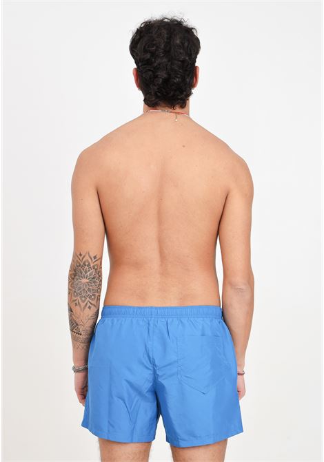 Shorts mare da uomo azzurri con stampa logo a colori MOSCHINO | A425193010318