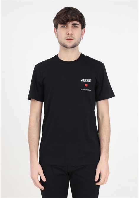 T-shirt da uomo nera con stampa sul petto MOSCHINO | J072002411555