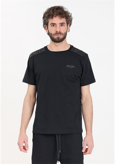 T-shirt da uomo nera con patch logo sulle spalline e sul davanti tono su tono MOSCHINO | T-shirt | V070794070555