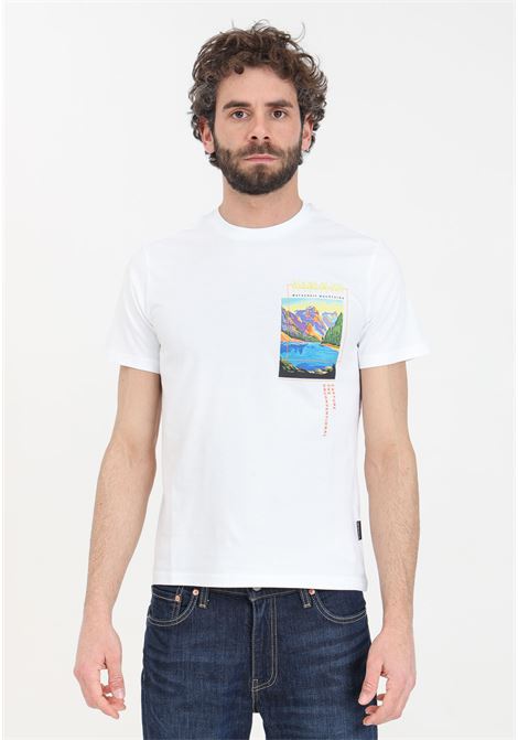 T-shirt da uomo bianca con stampa a colori sul davanti NAPAPIJRI | T-shirt | NP0A4HQM002121