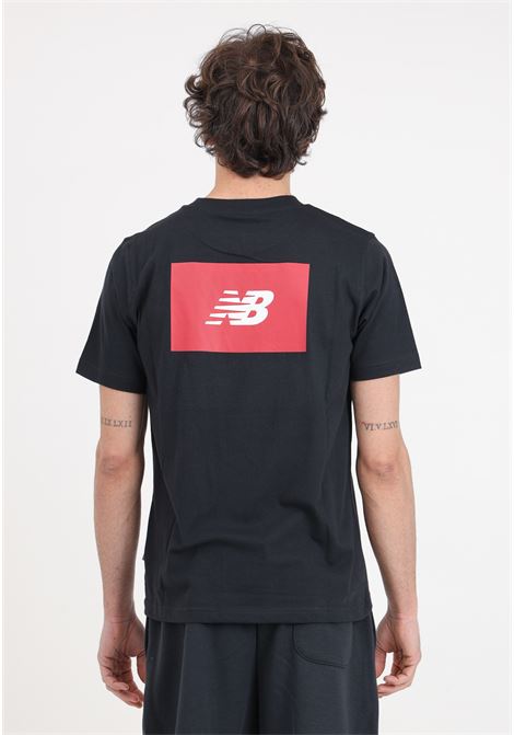 T-shirt da uomo nera maxi stampa logo sul retro NEW BALANCE | MT41584BK001