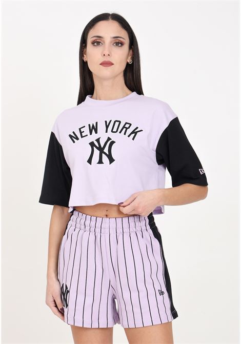 T-shirt crop da donna New York Yankees MLB Lifestyle Viola NEW ERA | 60435309.