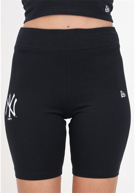 New York Yankees MLB Lifestyle Women's Shorts Black NEW ERA | 60435323.