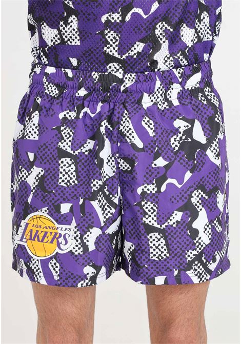 Shorts da uomo LA Lakers NBA Team All Over Print Viola NEW ERA | 60435492.