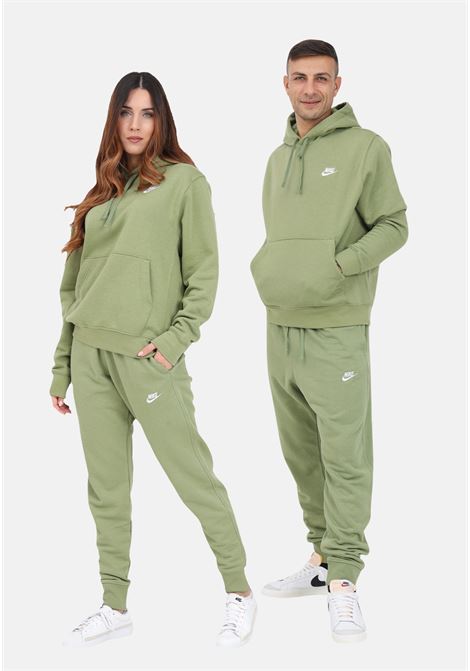Pantaloni tuta da uomo e da donna in misto cotone di colore verde asparago.  - NIKE - Pavidas