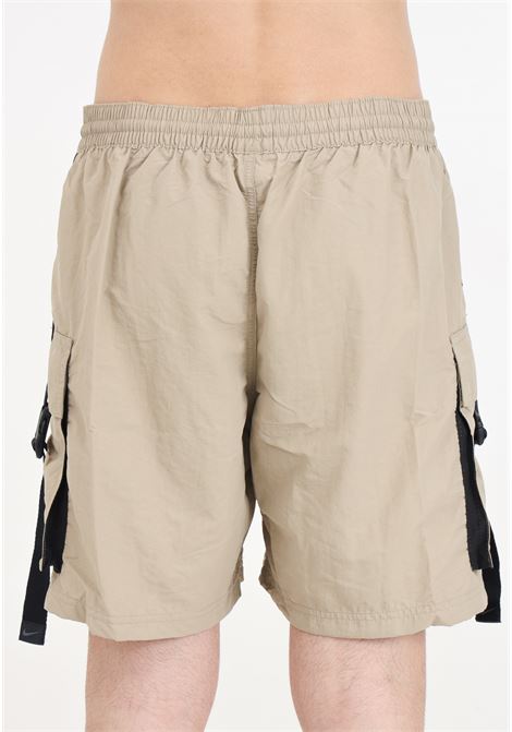 Shorts mare beige da uomo modello cargo NIKE | Beachwear | NESSE560232