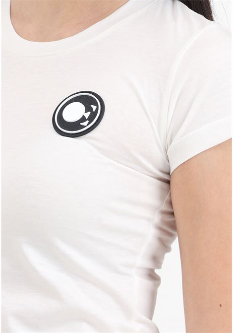 T-shirt a manica corta bianca da donna con patch logo DIEGO RODRIGUEZ | T-shirt | OE410PANNA