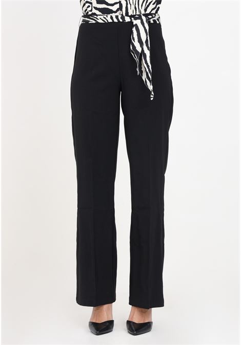 Pantaloni da donna neri a zampa con cintura a strisce a strisce ONLY | 15318856Black