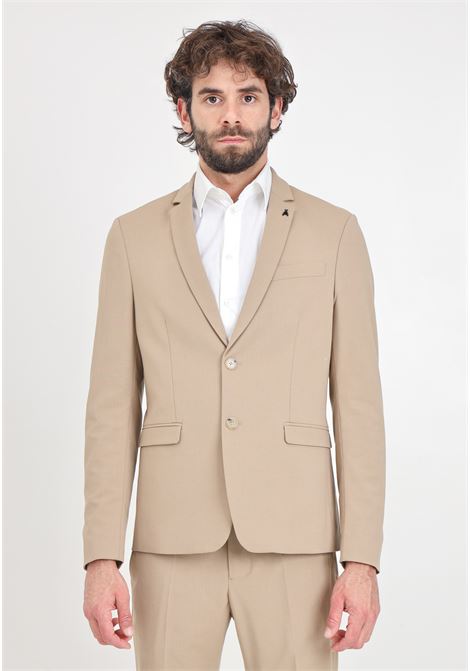 Elegant camel men's jacket with fly logo brooch detail PATRIZIA PEPE | Blazer | 5SS652/A2LHB524