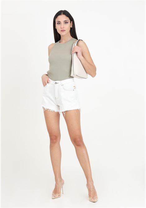 Shorts da donna bianchi sfrangiati con ricamo sul retro PINKO | Shorts | 103627-A1VDZ05