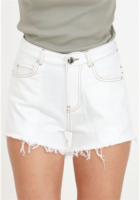 Shorts da donna bianchi sfrangiati con ricamo sul retro PINKO | Shorts | 103627-A1VDZ05