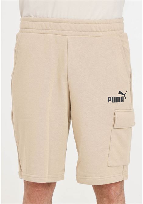 Shorts da uomo beige con stampa logo ESS Cargo PUMA | Shorts | 67336683