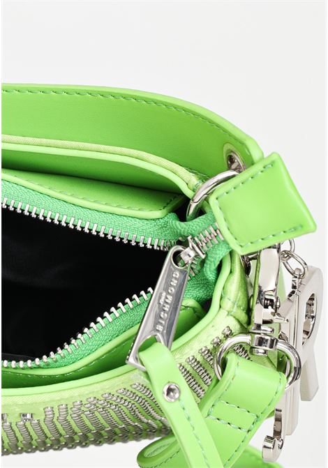 Borsa da donna verde con manico tracolla e ciondolo lettering logo RICHMOND | Borse | RWP24119BO6GGREEN ACID