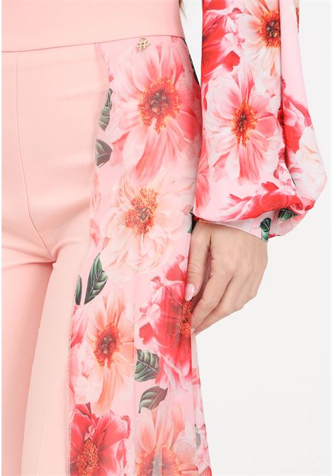 Women's pink trousers with floral print veils S#IT | Pants | SH24027ROSA-PEONIA