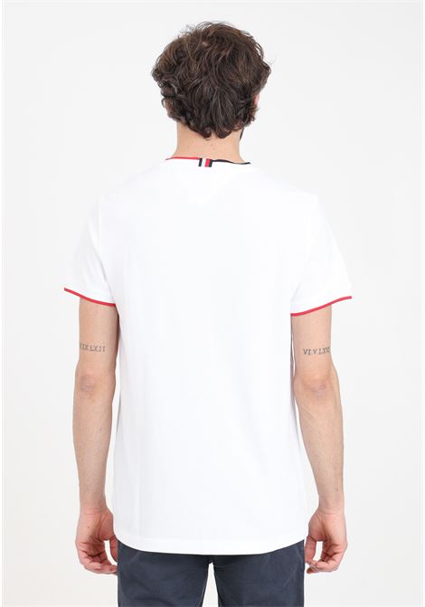 T-shirt da uomo bianca con ricamo logo bandierina TOMMY HILFIGER | T-shirt | MW0MW34439YBRYBR