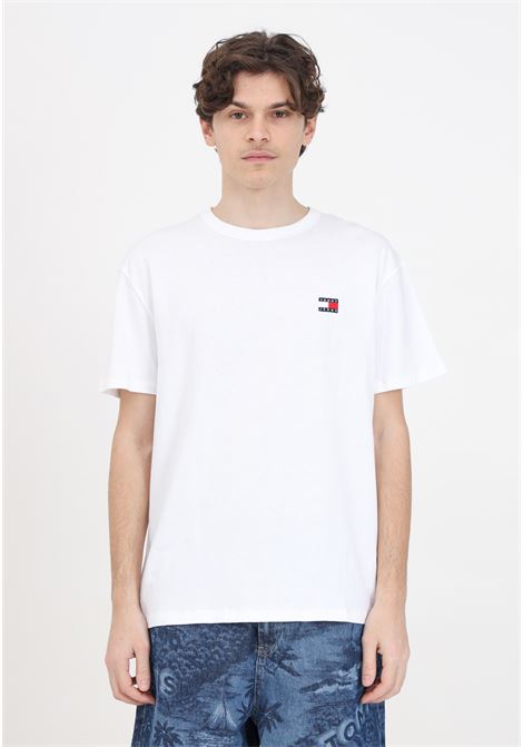 White Reg Badge Tee Text Men's T-Shirt TOMMY JEANS | T-shirt | DM0DM17995YBRYBR
