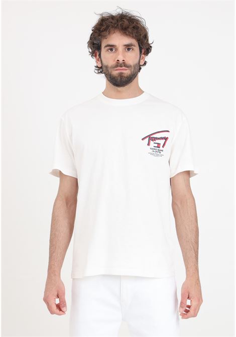 T-shirt da uomo color crema con stampa logo a colori TOMMY JEANS | DM0DM18574YBHYBH