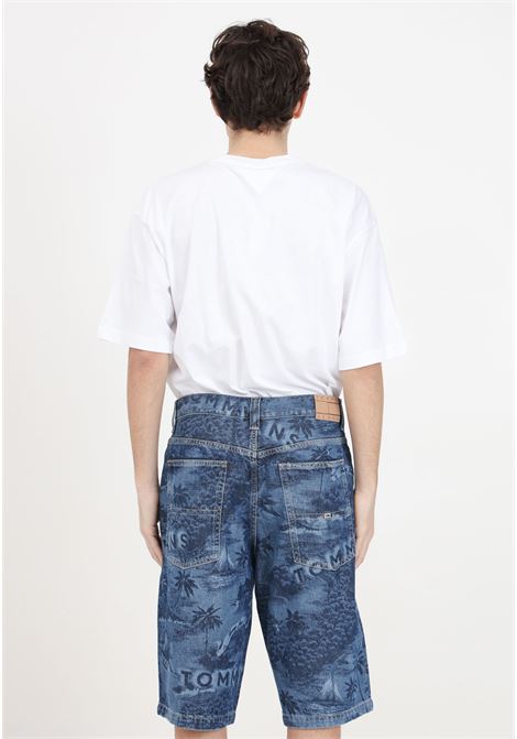 Medium men's denim shorts with allover print TOMMY JEANS | Shorts | DM0DM187871A51A5