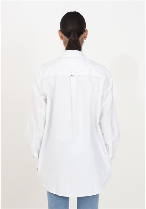 Camicia da donna boyfriend fit bianca TOMMY JEANS | Camicie | DW0DW17351YBRYBR
