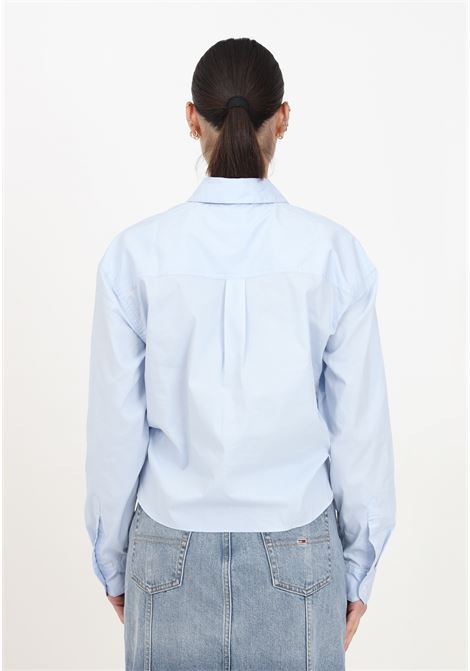 Camicia da donna in misto cotone breezy blue con nodo TOMMY JEANS | Camicie | DW0DW17520C1OC1O