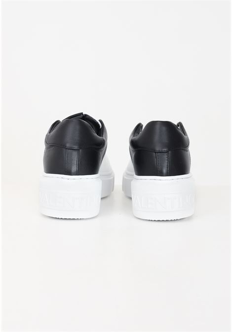 Sneakers da donna bianche e nere lettering logo in rilievo VALENTINO | Sneakers | 91B2201VITW-BLACK