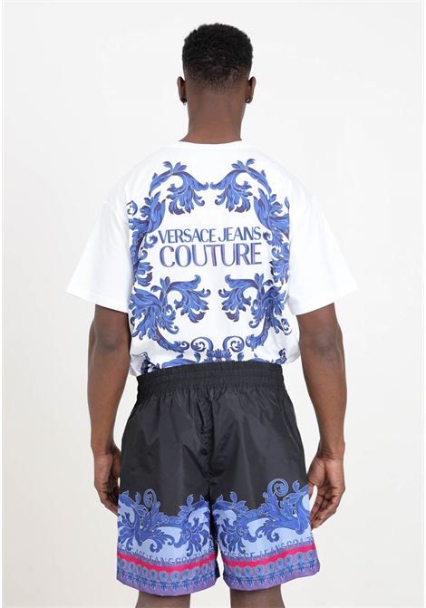 Shorts da uomo nero e parte sottostante blu con fantasia baroque VERSACE JEANS COUTURE | Shorts | 76GAD116CQS87205