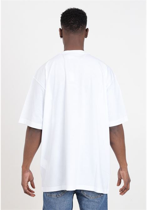T-shirt da uomo bianca con logo V-emblem in lamina dorato VERSACE JEANS COUTURE | T-shirt | 76GAHT03CJ00TG03 003 - 948