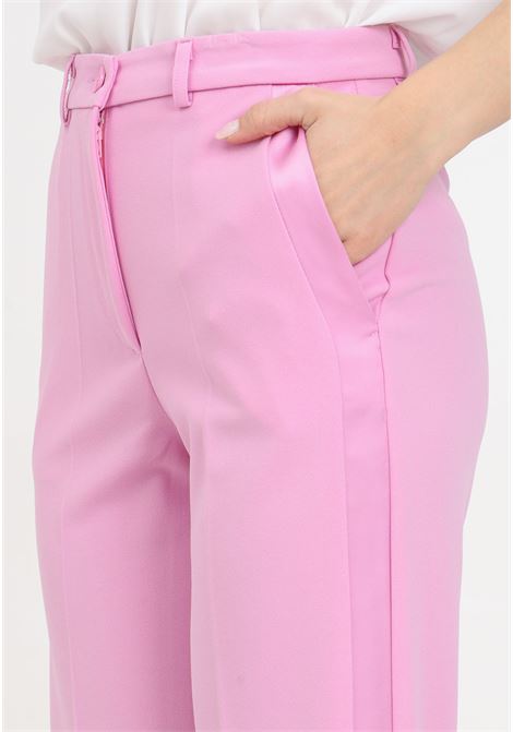 Pantaloni donna rosa barbie con tasche effetto raso VICOLO | Pantaloni | TB0048BU42