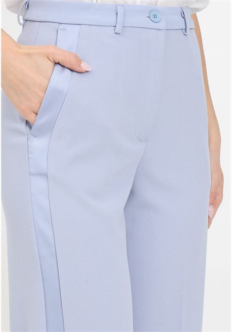 Pantaloni donna celeste con tasche effetto raso VICOLO | Pantaloni | TB0048BU81