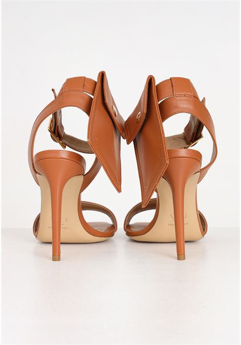 Sandali da donna marroni con dettaglio taschino removibile WO MILANO | Party Shoes | 585.